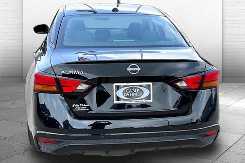 Black 2025 Nissan Altima SV