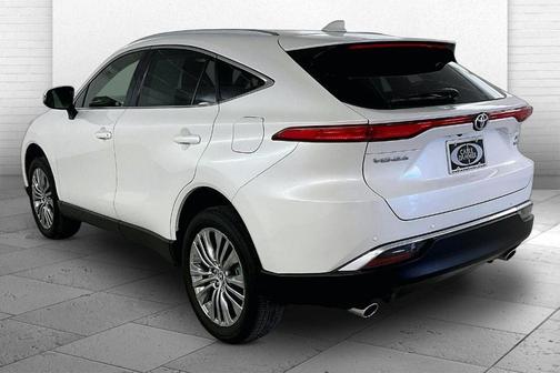 2022 Toyota Venza XLE