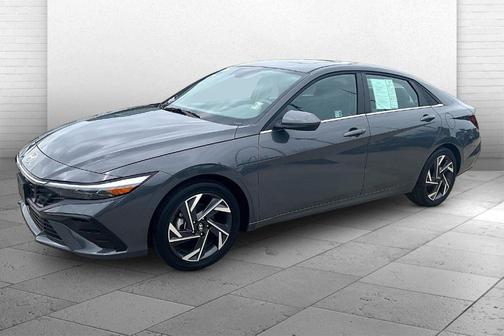 Gray 2025 Hyundai ELANTRA SEL Convenience