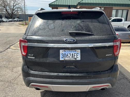 Shadow Black 2017 Ford Explorer XLT