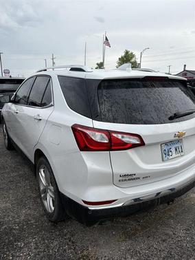 Iridescent Pearl Tricoat 2019 Chevrolet Equinox Premier w/2LZ