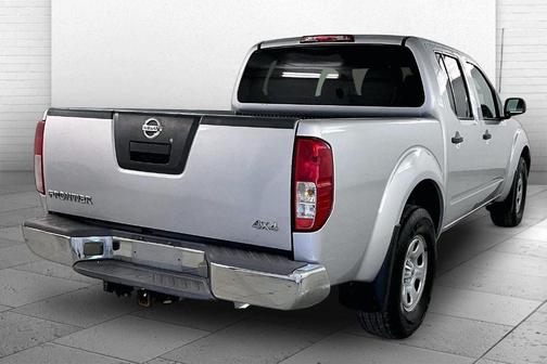 2011 Nissan Frontier S