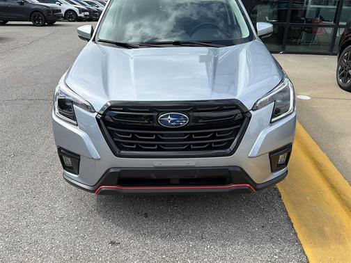 Ice Silver Metallic 2022 Subaru Forester Sport