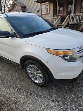 White Platinum Tri-Coat Metallic 2014 Ford Explorer XLT