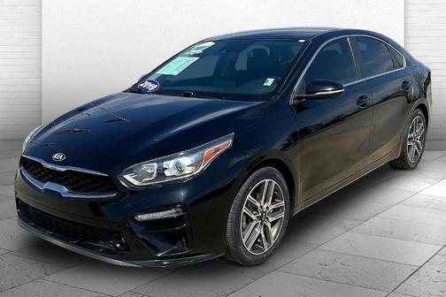 Aurora Black Pearl 2019 Kia Forte EX