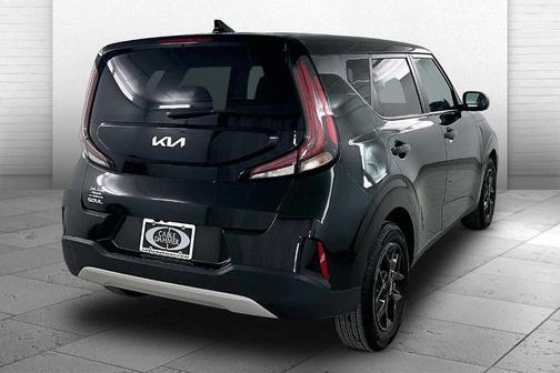 Fusion Orange 2024 Kia Soul LX