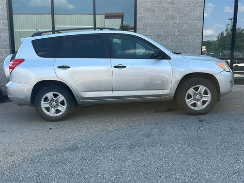 Classic Silver Metallic 2011 Toyota RAV4