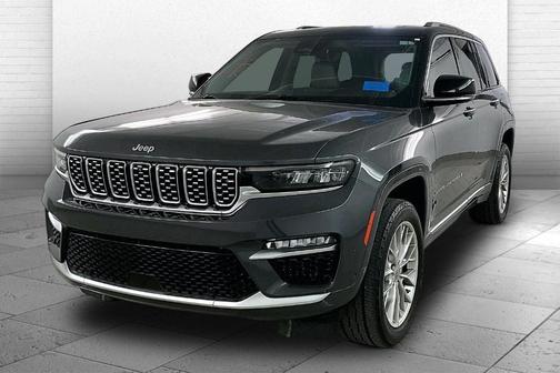 2022 Jeep Grand Cherokee Summit