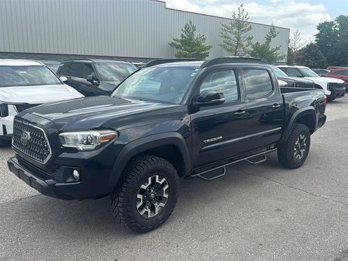 Midnight Black Metallic 2019 Toyota Tacoma TRD Off Road