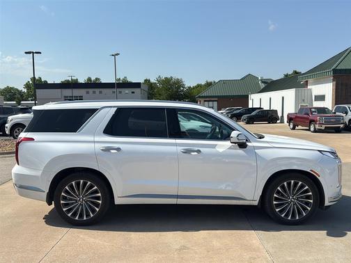 Hyper White 2023 Hyundai PALISADE Calligraphy