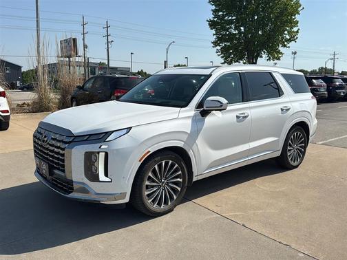 Hyper White 2023 Hyundai PALISADE Calligraphy