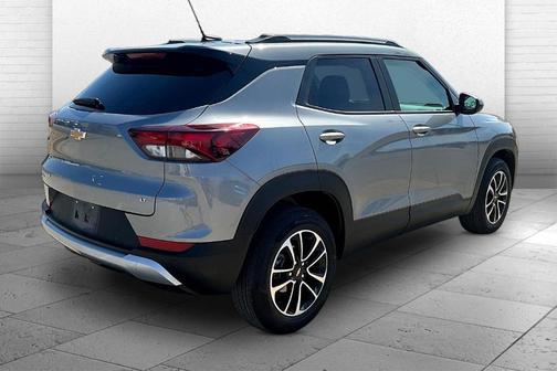 Sterling Gray Metallic 2025 Chevrolet Trailblazer LT