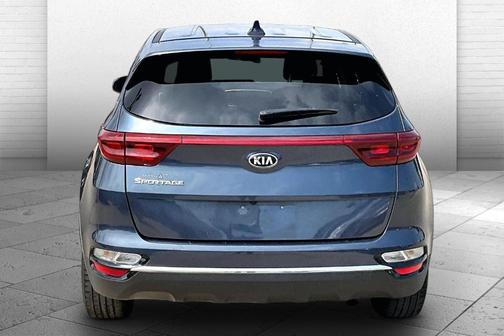Pacific Blue 2022 Kia Sportage LX