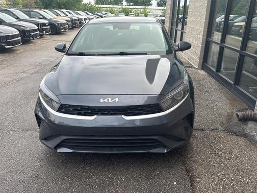 Gravity Gray 2022 Kia Forte LXS