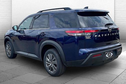 Deep Ocean Blue 2025 Nissan Pathfinder SV
