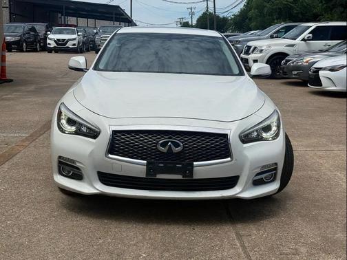 White 2016 INFINITI Q50 2.0T Premium