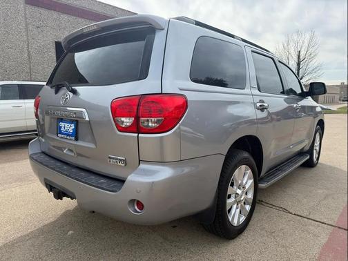 2010 Toyota Sequoia Platinum
