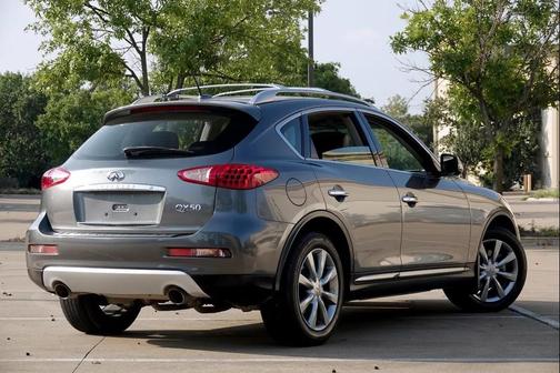 2017 INFINITI QX50 Base