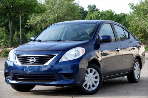 2013 Nissan Versa 1.6 S