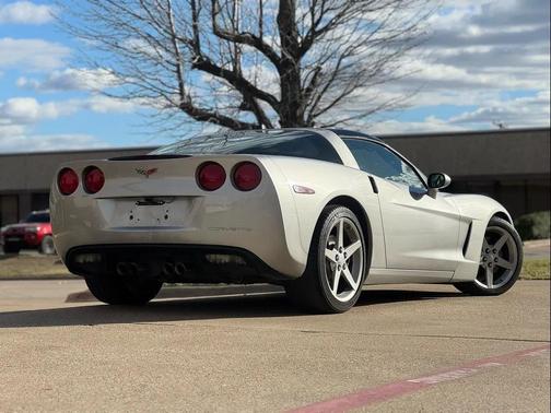 2005 Chevrolet Corvette Base