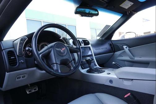 2005 Chevrolet Corvette Base