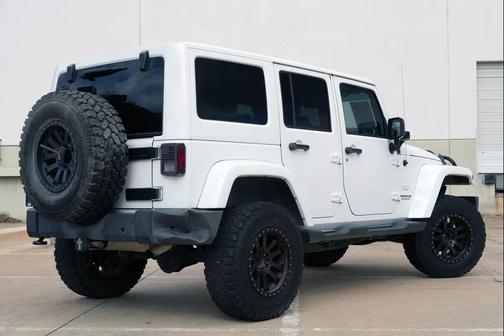 White 2013 Jeep Wrangler Unlimited Sahara