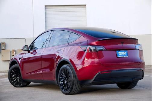 2024 Tesla Model Y Long Range Dual Motor All-Wheel Drive