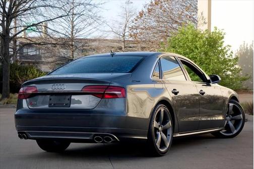 2016 Audi S8 4.0T