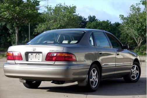 1999 Toyota Avalon XLS