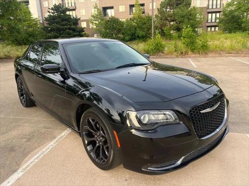 2019 Chrysler 300 Touring