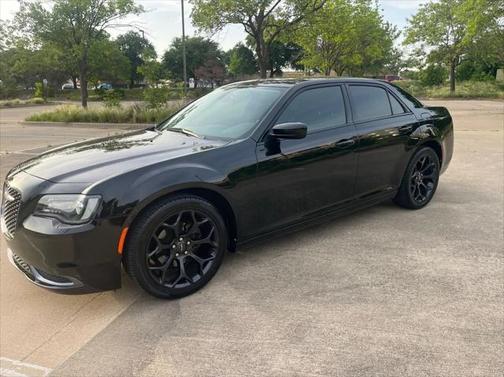2019 Chrysler 300 Touring