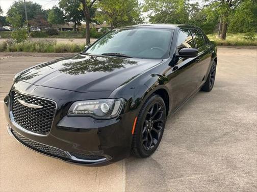 2019 Chrysler 300 Touring
