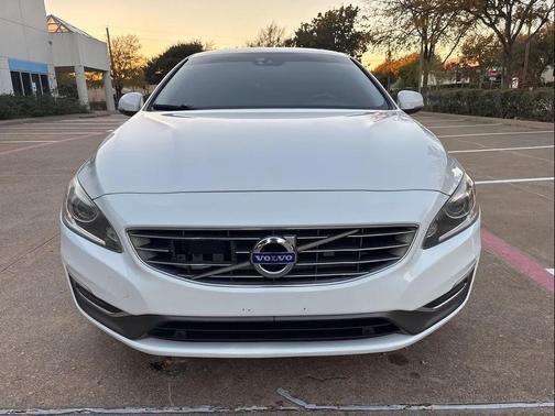 2018 Volvo S60 Inscription T5 Platinum