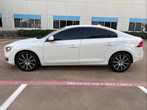 2018 Volvo S60 Inscription T5 Platinum