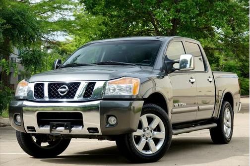 2010 Nissan Titan LE
