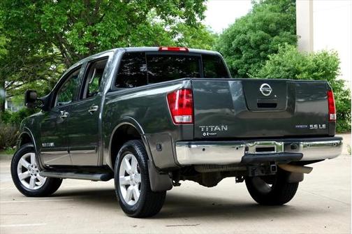 2010 Nissan Titan LE