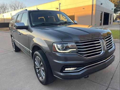 2015 Lincoln Navigator Base