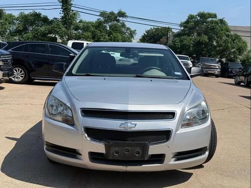 Silver 2011 Chevrolet Malibu LS