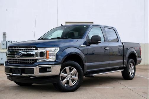 Blue 2019 Ford F-150 XLT