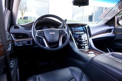 2020 Cadillac Escalade Luxury