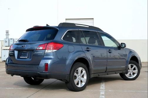 Blue 2014 Subaru Outback 2.5i Limited