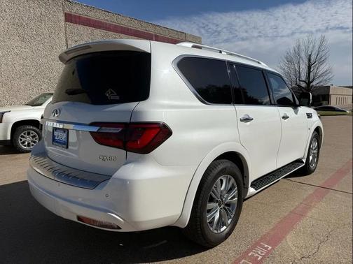 2019 INFINITI QX80 Luxe