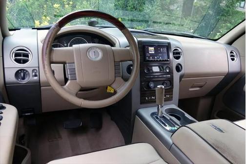 2007 Lincoln Mark LT