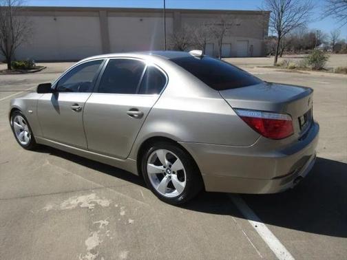 2008 BMW 528 528i