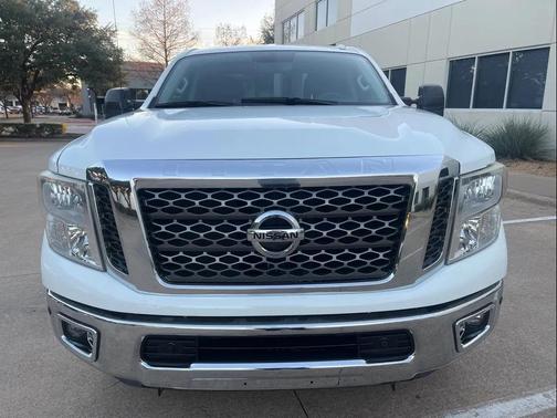 2017 Nissan Titan XD SV