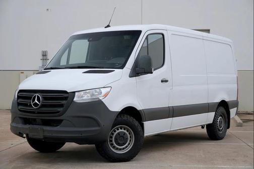 White 2022 Mercedes-Benz Sprinter 1500 Standard Roof I4