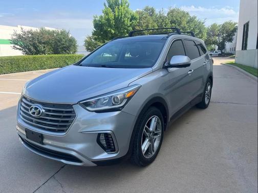 Gray 2017 Hyundai SANTA FE SE Ultimate