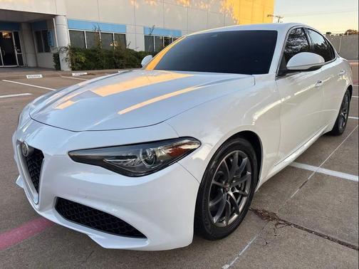 2020 Alfa Romeo Giulia Base