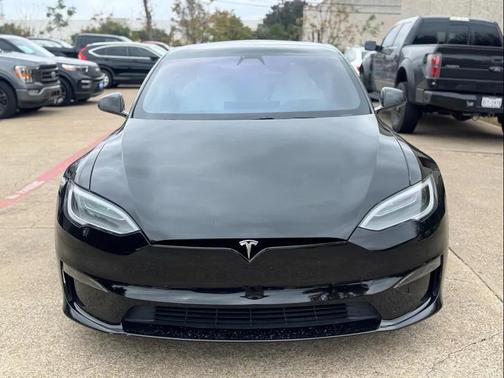 2022 Tesla Model S Plaid