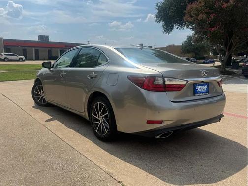 2017 Lexus ES 350 Base